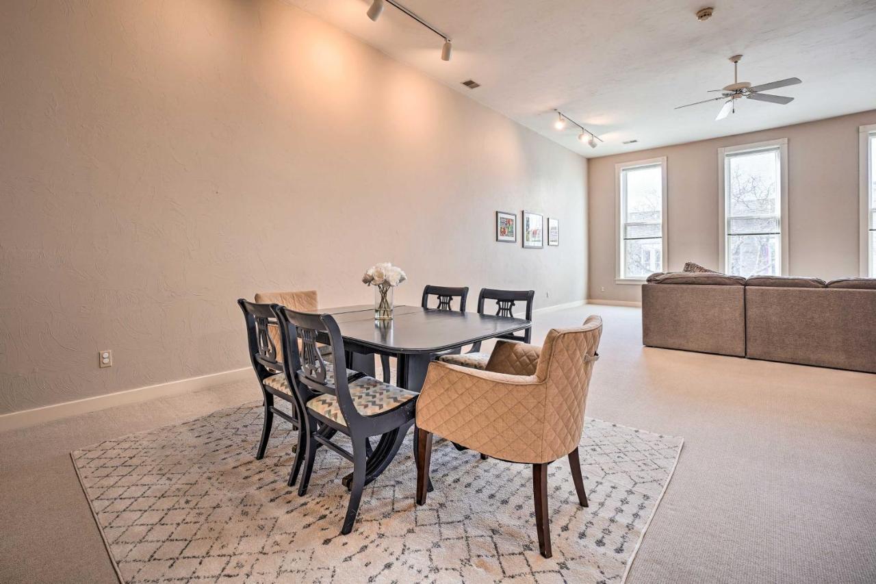 Charming Dtwn Holland Escape Above Crust 54! Apartment Bagian luar foto