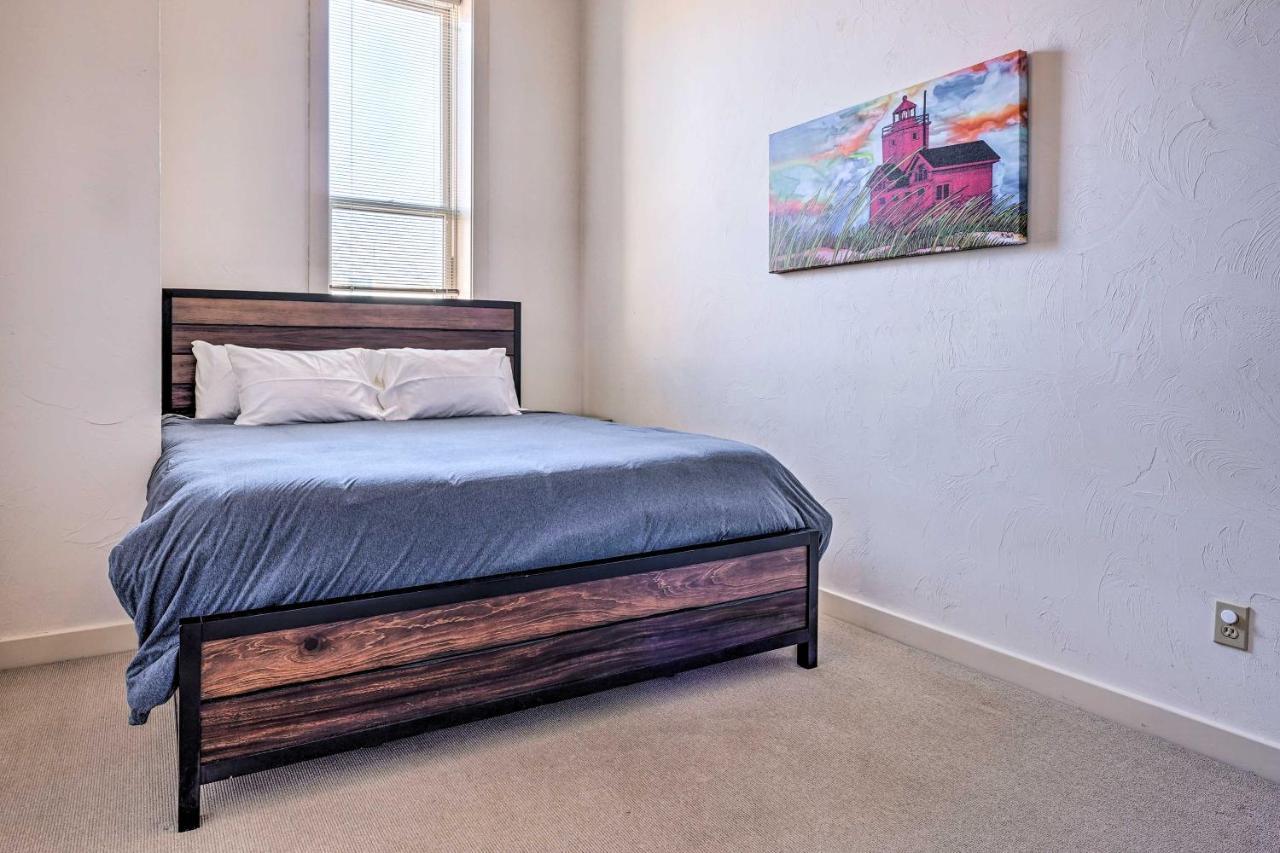 Charming Dtwn Holland Escape Above Crust 54! Apartment Bagian luar foto