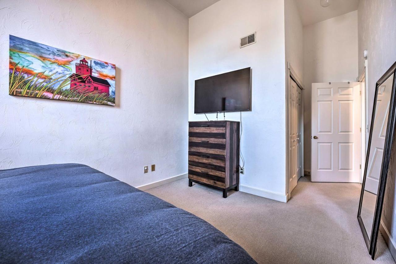 Charming Dtwn Holland Escape Above Crust 54! Apartment Bagian luar foto